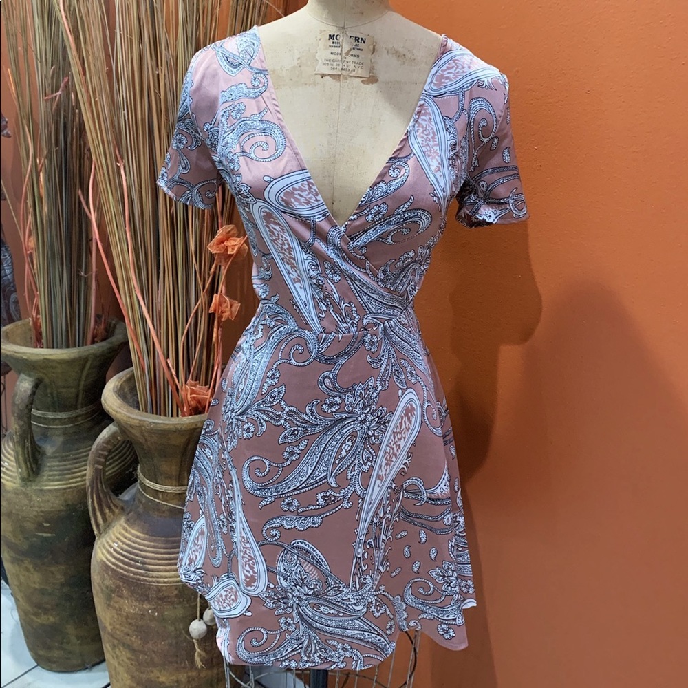 Printed Short Sleeve Mini Dress